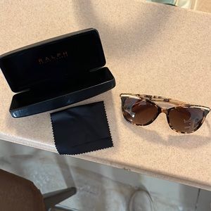 Ralph Lauren lady’s sunglasses